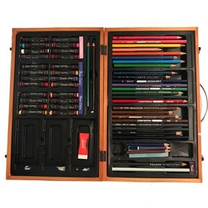 Studio Deluxe Art Set